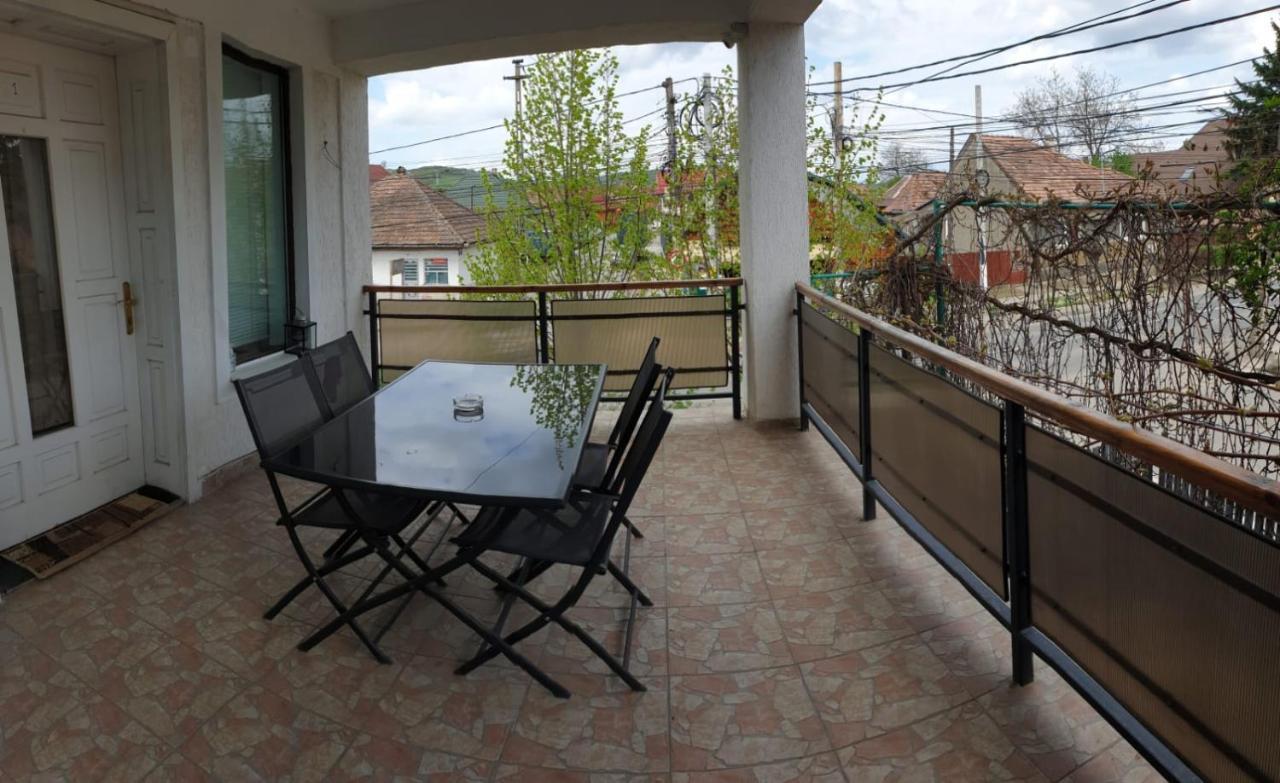 Casa Sancrai Apartment Targu Mures Exterior photo